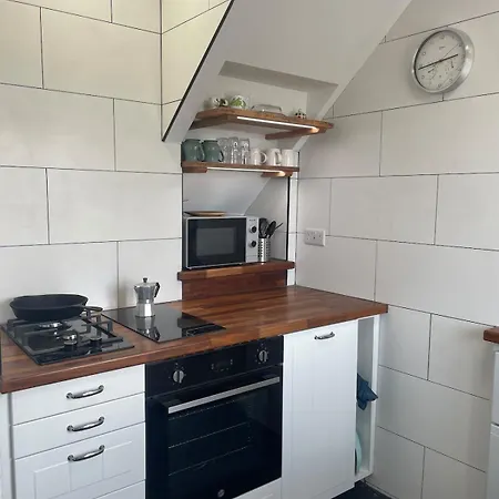 Comfortable Lakeside House In Donegal Gealtacht * Annagry