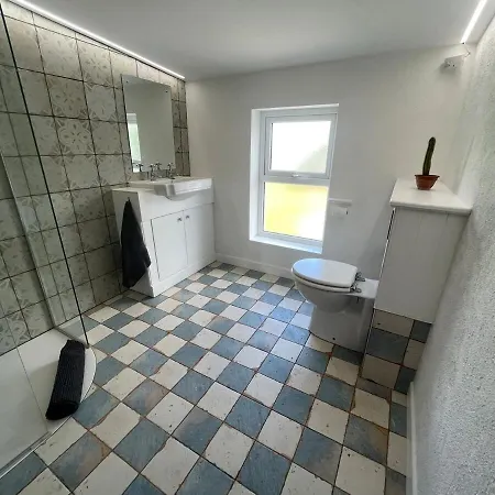 בית נופש Comfortable Lakeside House In Donegal Gealtacht Annagry