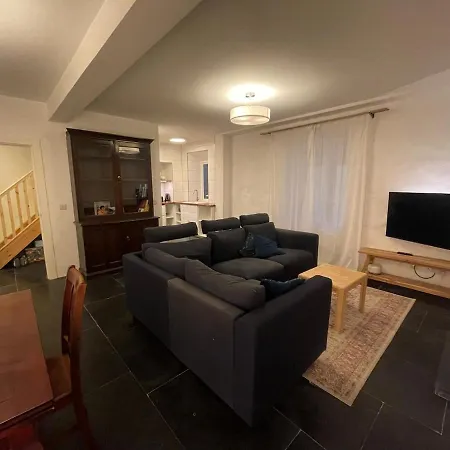 Comfortable Lakeside House In Donegal Gealtacht Annagry