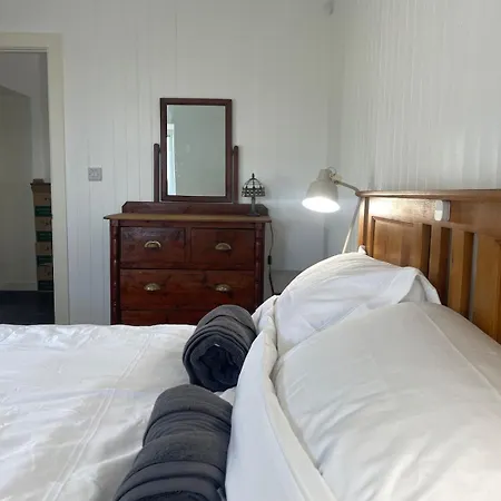 Comfortable Lakeside House In Donegal Gealtacht בית נופש Annagry